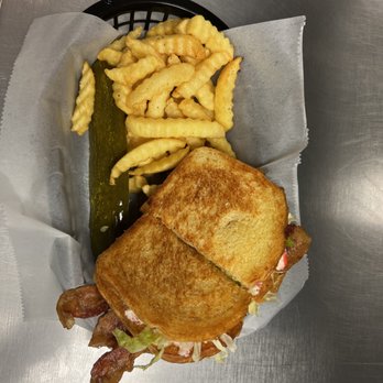 Skippers Down East Galley - Skippers was Delicious Hoghly recommend and please try the Lobster Roll Club and Wings!!! So Good!!!! - Burgers Near Me - Davenport, Florida Skippers Down East Galley - Skippers was Delicious Hoghly recommend and please try the Lobster Roll Club and Wings!!! So Good!!!! - Burgers Near Me - Davenport, Florida