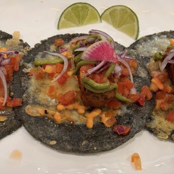 Santo Fish Restaurant - Tuna Tacos were my favorite - Seafood Near Me - Pico Rivera, California