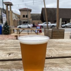 Brew Drinkery And Bistro - A beautiful Sunday afternoon with a beer!