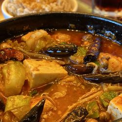 888 Chinese Restaurant - Spicy sliced fish in a clay pot.