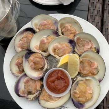 Parc Oasis Oyster Bar - Cherrystone Clams - Seafood Near Me - Brooklyn, New York Parc Oasis Oyster Bar - Cherrystone Clams - Seafood Near Me - Brooklyn, New York