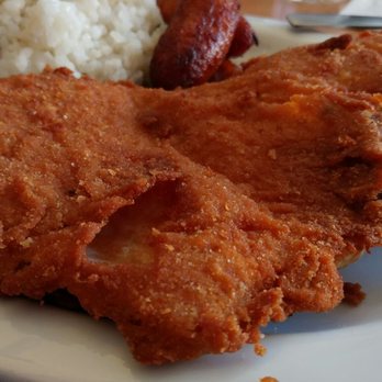 El Cubano - Up close on chicken cutlet - Cuban Near Me - Valencia, California