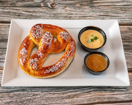 Lakeside Bar and Grill by null