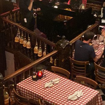 Miceli's Italian Restaurant - Amazing singing - Italian Near Me - Los Angeles, California Miceli's Italian Restaurant - Amazing singing - Italian Near Me - Los Angeles, California