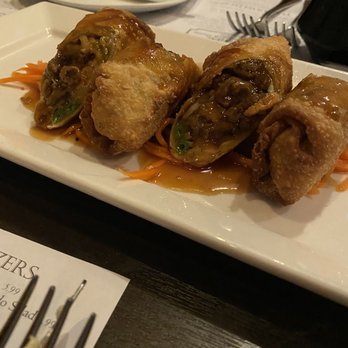 Metropolitan Cafe - Filet Mignon Spring rolls - New American Near Me - Freehold, New Jersey Metropolitan Cafe - Filet Mignon Spring rolls - New American Near Me - Freehold, New Jersey