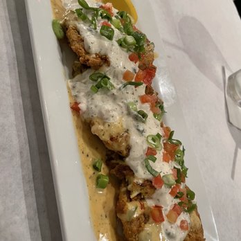 Half Shell Oyster House - Fried green tomatoes and crab cakes - Seafood Near Me - Biloxi, Mississippi Half Shell Oyster House - Fried green tomatoes and crab cakes - Seafood Near Me - Biloxi, Mississippi