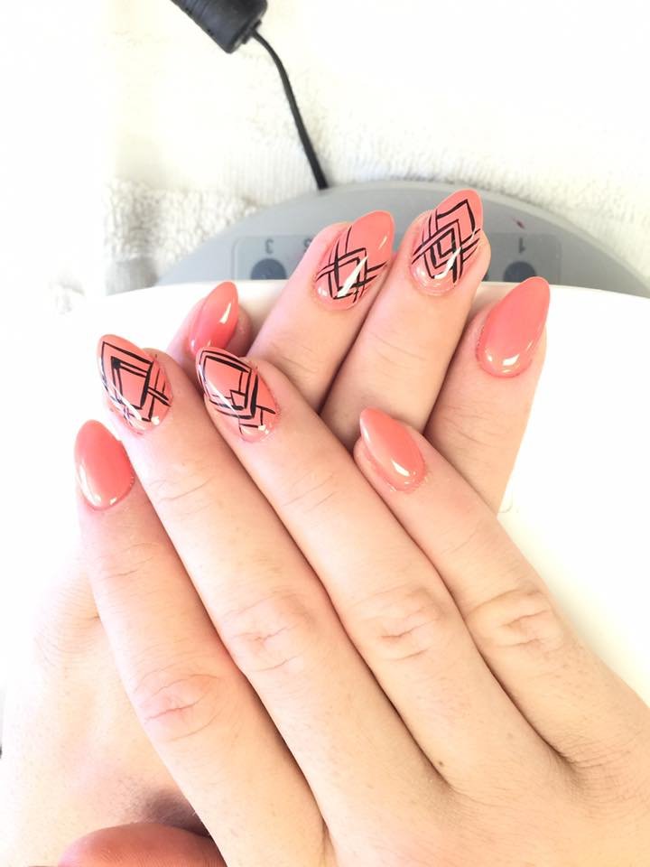 JULIA’S NAIL SALON Updated August 2024 27 Woodlawn Road W, Guelph