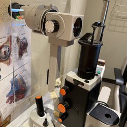 Jin Moon, MD - Eye testing equipment
