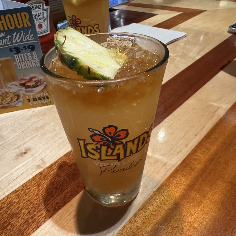 Islands Restaurant - Mai Thai - Burgers Near Me - Monterey, California