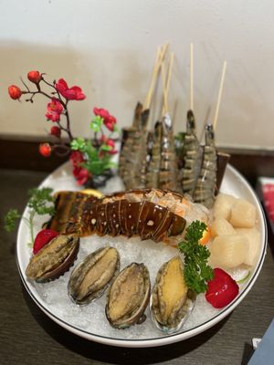 Xiaolongkan Hot Pot by null