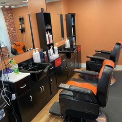 Linda's Cutting Edge Hair Salon & Day Spa