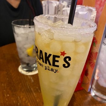 Drake's Chattanooga - Sushi Bars Near Me - Chattanooga, Tennessee