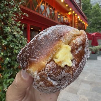 Gosselin Saint-Germain - Cream filled beignet - Bakeries Near Me - Paris, 75 Gosselin Saint-Germain - Cream filled beignet - Bakeries Near Me - Paris, 75
