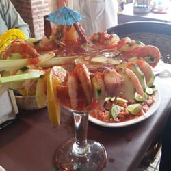 Mariscos El Salas - Michelada Pata de Elefante