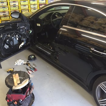 Power Window Repair - Mercedes CLS - Auto Glass Services Near Me - Phoenix, Arizona Power Window Repair - Mercedes CLS - Auto Glass Services Near Me - Phoenix, Arizona