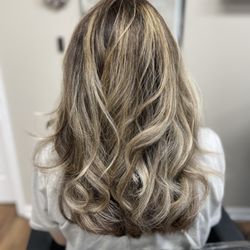 Gail Riggs - The Beauty Collective - Cool tones