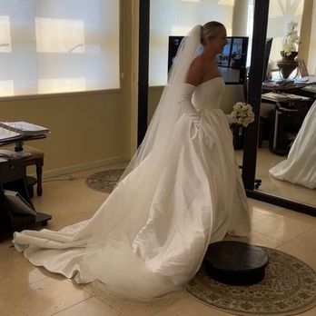 Casablanca Bridal & Formals - Bridal Near Me - Honolulu, Hawaii Casablanca Bridal & Formals - Bridal Near Me - Honolulu, Hawaii
