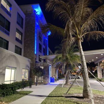 Holiday Inn Express - hotel entrance at night - Hotels Near Me - Cape Canaveral, Florida