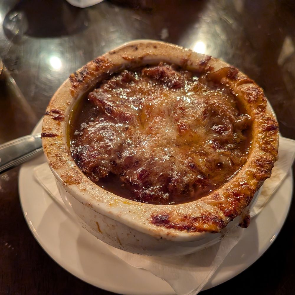 Chef's Bistro - Sweet (?) French Onion Soup - American Near Me - North Conway, New Hampshire Chef's Bistro - Sweet (?) French Onion Soup - American Near Me - North Conway, New Hampshire
