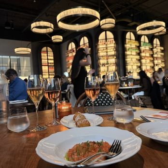 La Connessa - Cocktail Bars Near Me - San Francisco, California