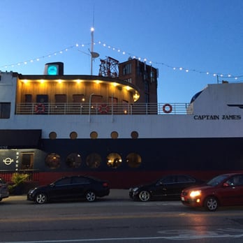 Captain James Crab House - Seafood Near Me - Baltimore, Maryland