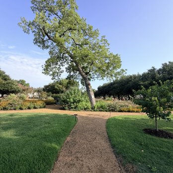 Liberty Street Garden - Parks Near Me - Dallas, Texas