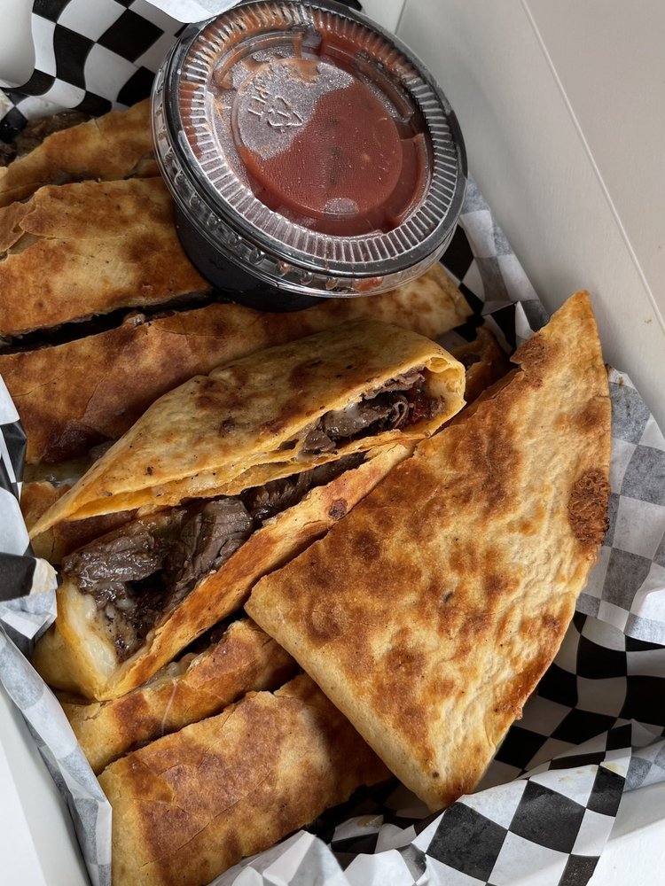 KaCee Dillas