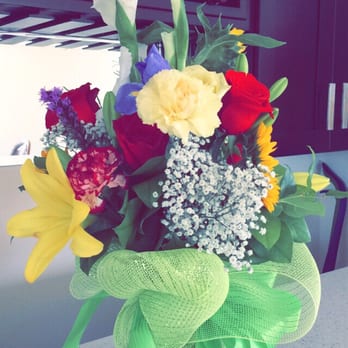 Last Minute Florists - Arrangement = $42 - Florists Near Me - Carson, California