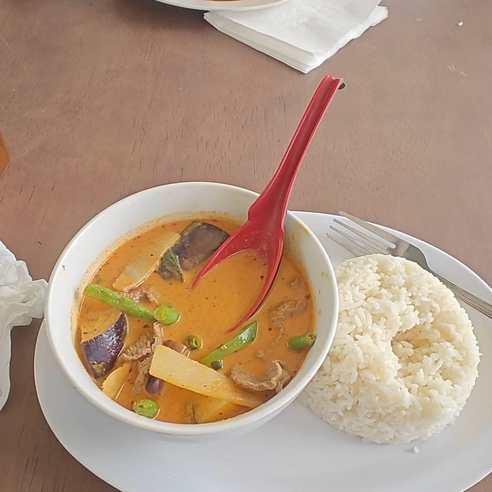 Surin Thai Eatery - Red Curry and beef with rice - Thai Near Me - Simi Valley, California Surin Thai Eatery - Red Curry and beef with rice - Thai Near Me - Simi Valley, California