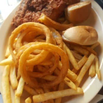 Pit Stop Diner - fried chicken dinner comes with fries, onion rings, salad, and roll for $9.99 - Diners Near Me - Oceanside, California Pit Stop Diner - fried chicken dinner comes with fries, onion rings, salad, and roll for $9.99 - Diners Near Me - Oceanside, California