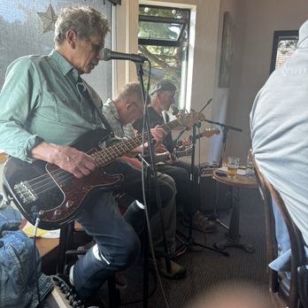 Bistro Restaurant & Bar - Band sets up in tiny place in front of the bar. Great guys playing multiple nights. - Bars Near Me - Cannon Beach, Oregon Bistro Restaurant & Bar - Band sets up in tiny place in front of the bar. Great guys playing multiple nights. - Bars Near Me - Cannon Beach, Oregon