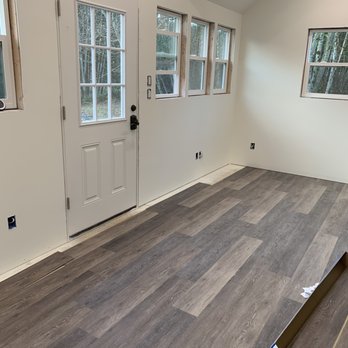 Heritage Portable Buildings - a living room with hardwood floors - General Contractors Near Me - Burlington, Washington Heritage Portable Buildings - a living room with hardwood floors - General Contractors Near Me - Burlington, Washington