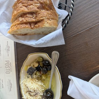 Antico Posto - Complimentary bread - Italian Near Me - Oak Brook, Illinois
