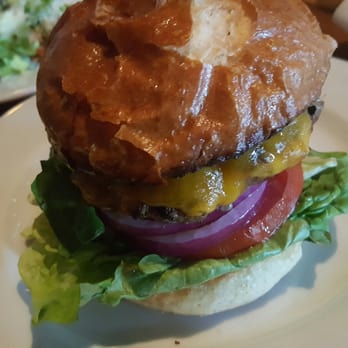 Brick 29 - Hamburgers are fresh and hot - New American Near Me - Nampa, Idaho