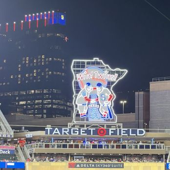 Target Field - Stadiums & Arenas Near Me - Minneapolis, Minnesota