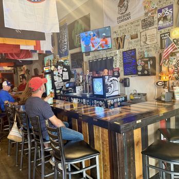 Gumlog Brewing Company - Bar area - Brewpubs Near Me - Lavonia, Georgia Gumlog Brewing Company - Bar area - Brewpubs Near Me - Lavonia, Georgia