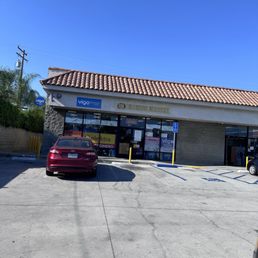 Exterior photo of Del Rancho Market - Anaheim, California Exterior photo of Del Rancho Market - Anaheim, California