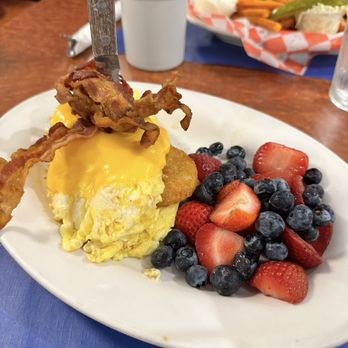 Broadway Diner - Breakfast tower - Diners Near Me - Summit, New Jersey