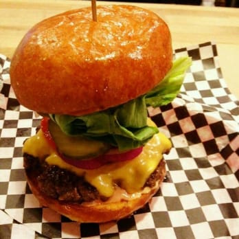 Scolari's Good Eats - The meat looks skimpy but it wasn't - Burgers Near Me - Alameda, California Scolari's Good Eats - The meat looks skimpy but it wasn't - Burgers Near Me - Alameda, California