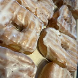 Dude’s Kitchen - Vanilla donuts