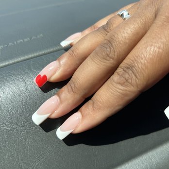 Peacock Nails - It's so hard to see it in the photo, but this heart is not filled in all the way either. - Nail Salons Near Me - Lemon Grove, California Peacock Nails - It's so hard to see it in the photo, but this heart is not filled in all the way either. - Nail Salons Near Me - Lemon Grove, California