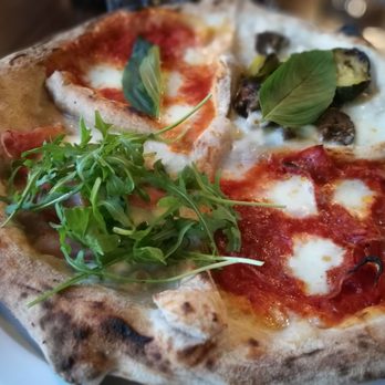 Acqua e Farina - 4 stagioni - Pizza Near Me - Paris, 75 Acqua e Farina - 4 stagioni - Pizza Near Me - Paris, 75