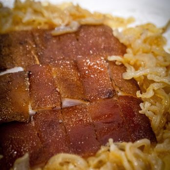 Century Banquet Restaurant - Suckling Pig w/Jellyfish - Chinese Near Me - Markham, Ontario