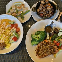 The Keg Steakhouse + Bar - Barrie - Harvest Bowl, Scallops with Asparagus, Mushrooms, Pistachio-Crusted Roasted Salmon with Mixed Vegetables