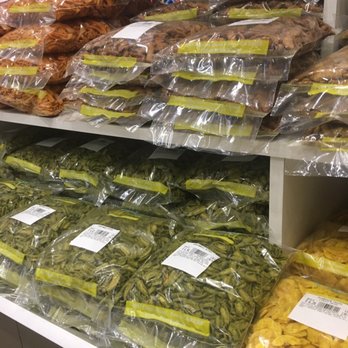 EddieWorld - Dried veggies ! A lot of varieties ! - Service Stations Near Me - Yermo, California