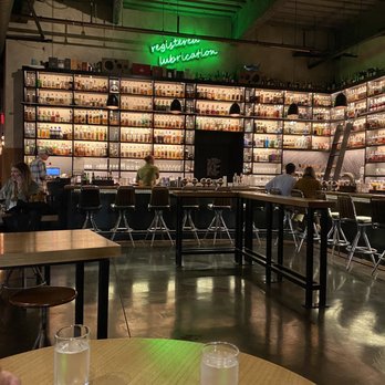 Dram and Draught - Cocktail Bars Near Me - Raleigh, North Carolina