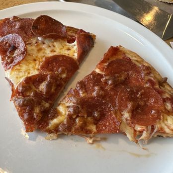 Leonardo's Pizzeria - Gluten free pepperoni (8" size) - Pizza Near Me - Vancouver, Washington Leonardo's Pizzeria - Gluten free pepperoni (8" size) - Pizza Near Me - Vancouver, Washington