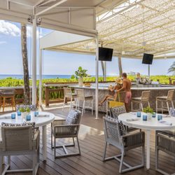 Caretta Caretta - Caretta Caretta outdoor tables