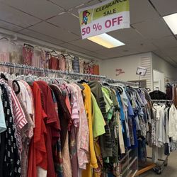 Secret Sisters Boutique - A sale on already discounted items!