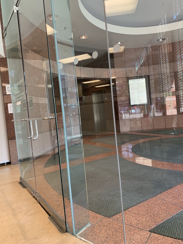 GRAND AVENUE PHARMACY Updated October 2024 1400 S Grand Ave, Los